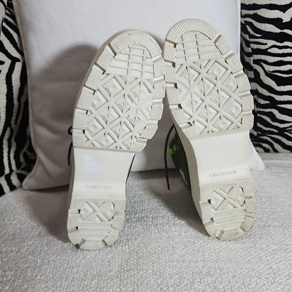 Converse Women's All-Star Lugged Winter  Size 10.5